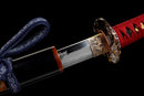 Katana Emaki — Acier T10, Poignée rouge, fourreau noir, motif guerrier, cordon bleu