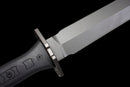 Épée Courte Carbon Viper — SK5, Poignée noire texturée, motifs géométriques, fourreau noir, motif fibre de carbone
