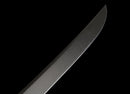 Tachi Fantôme Épée Longue Tactique — SK5, Poignée noire texturée, fourreau noir mat, rivets.