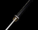 Épée Courte Stealth Hawk — Titanium Edition — AUS-8, Poignée noire texturée, fourreau noir moulé, garde avec anneau doré.