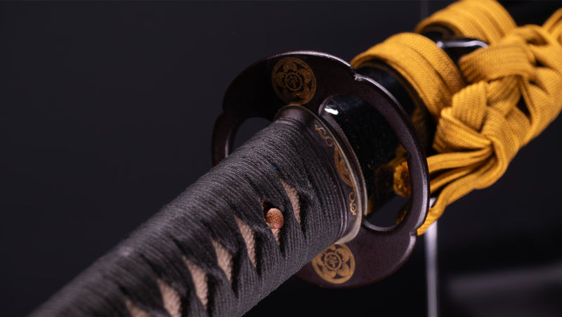 Sabre Antique Japonais Katana, avec Bo-Hi et Koshirae Kamon