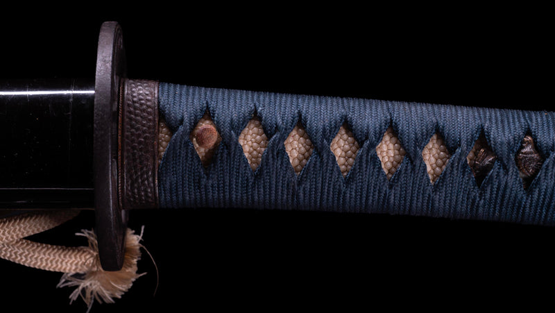 Sabre Antique Katana Japonais avec Tsuba Sukashi à Motif de Feuille