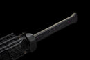 Gladius Tactique Midnight — DLC Elite — Acier 80CrV2, Poignée noire, garde dorée, fourreau noir carbone, vis violettes.