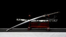 Katana Fubuki — Acier T10, Poignée ito noir et blanc, fourreau noir motif neige argenté, cordon bicolore.
