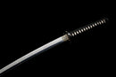 Katana Fubuki — Acier T10, Poignée ito noir et blanc, fourreau noir motif neige argenté, cordon bicolore.