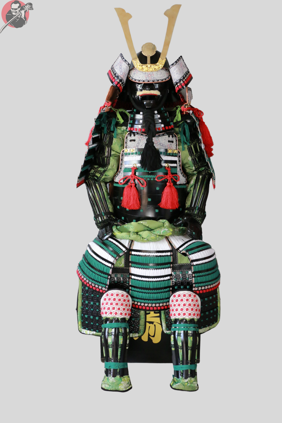Samouraï du Japon ancien avec coiffure traditionnelle
